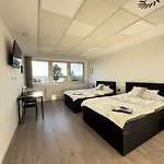 Apartman Uhf